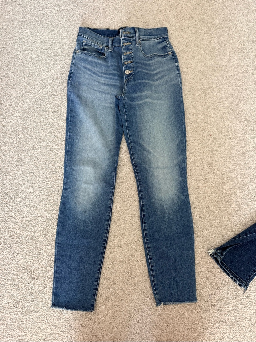 Lucky Brand, size 27. 5 pairs of Light to Dark Washes! - Picture 9 of 16